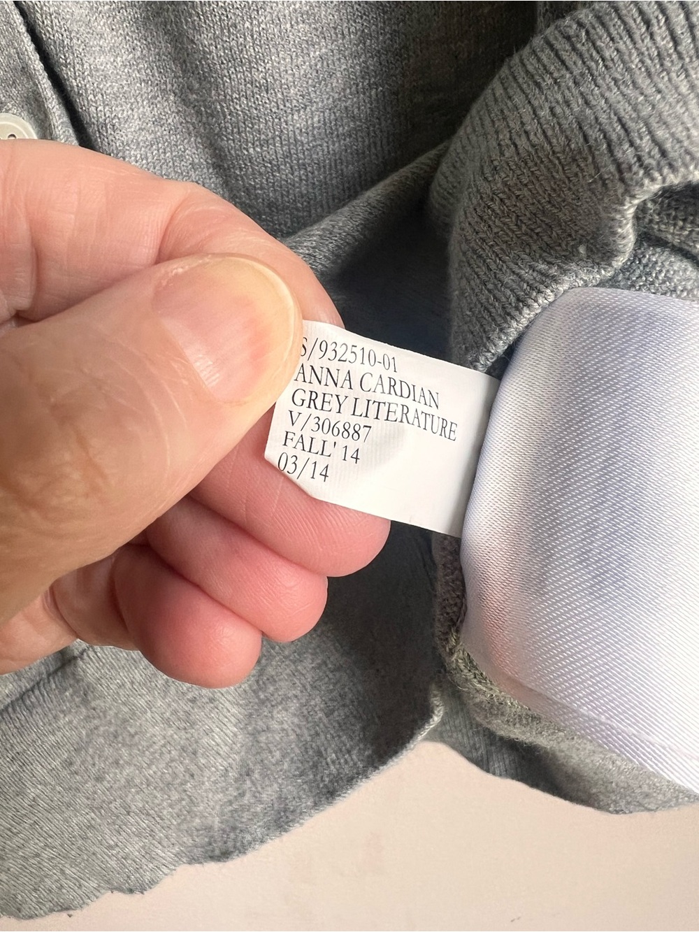 Banana Republic Silk Blend Cardigan Womens M Gray Button Front Layering Classic - Picture 5 of 9